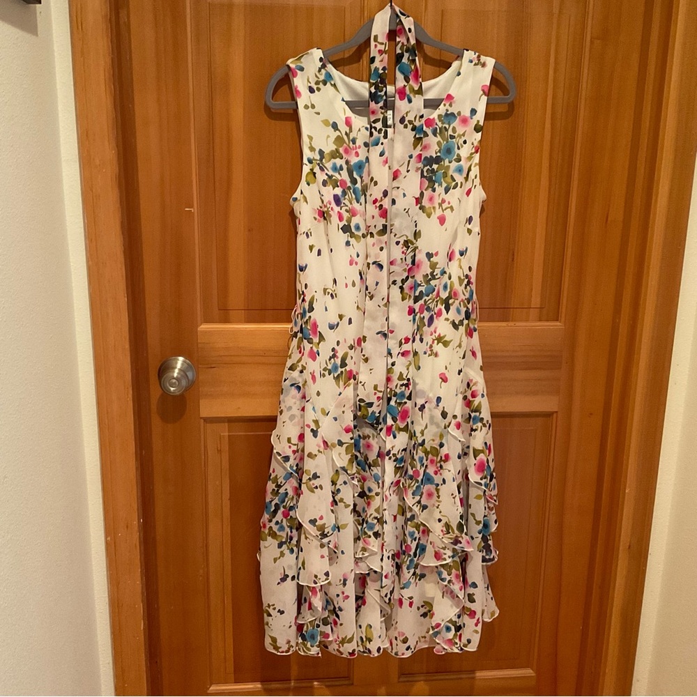 Amanda Lane Beautiful Flowing Ruffle Bottom Dress Sz 12